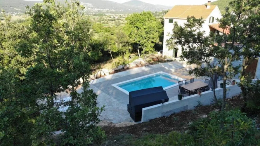 Holiday Home Jadrić