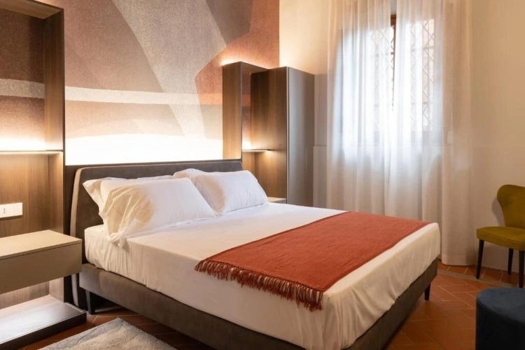 Superior Suite with balcony and with courtyard view