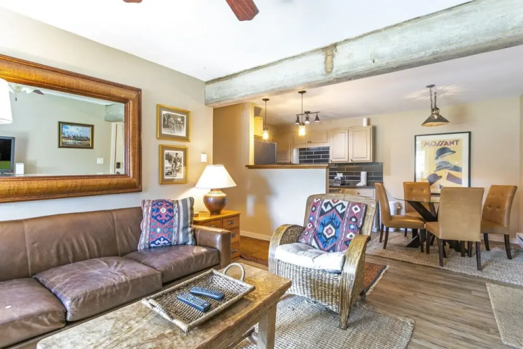 E108 W Beaver Creek Blvd 2 Bedroom Condo