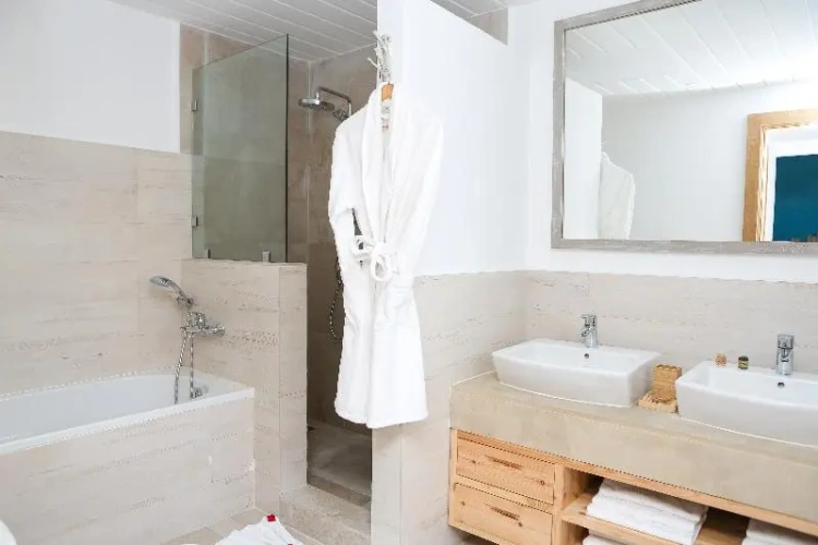 Standard room with balcony