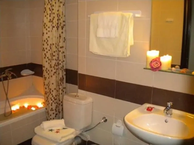 1 Bedroom Apartment with balcony