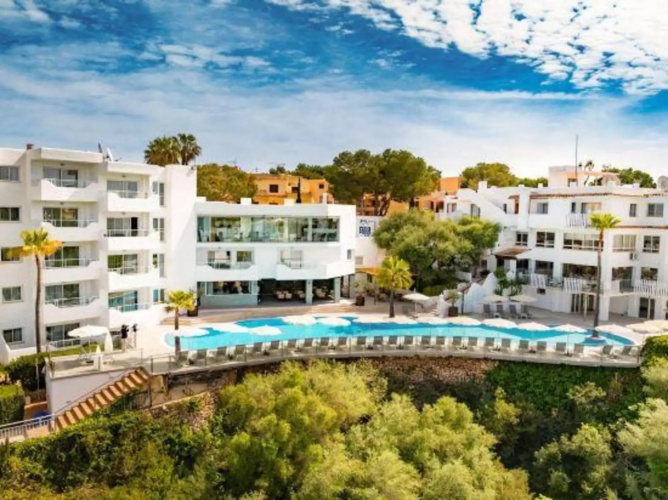 Ses Casas De Cala Ferrera