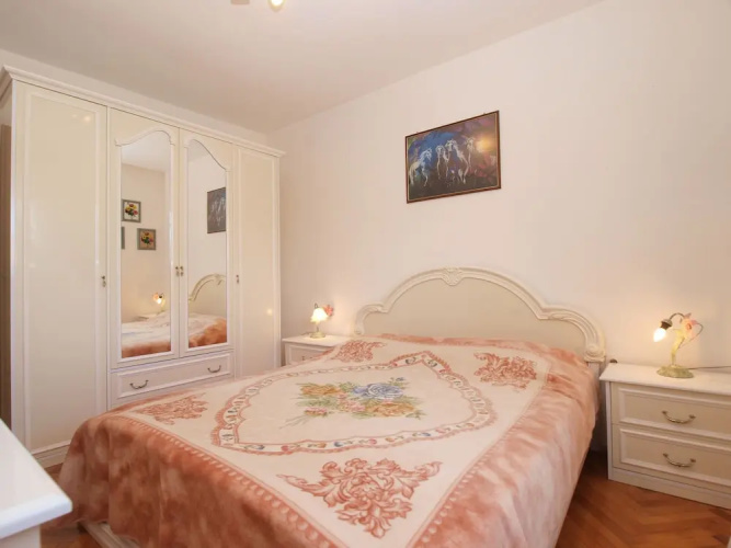 Apartment 1437