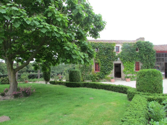 2 Bedrooms Cottage