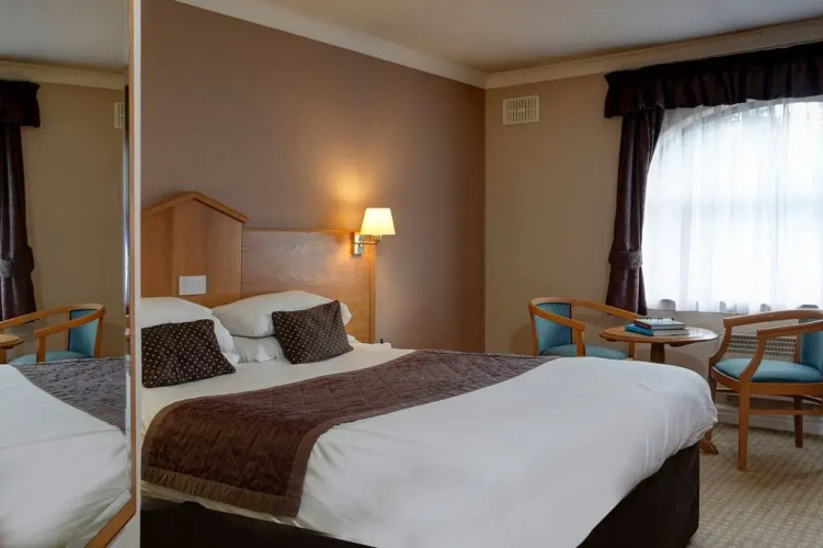 Best Western Widnes Halton Everglades Park Hotel