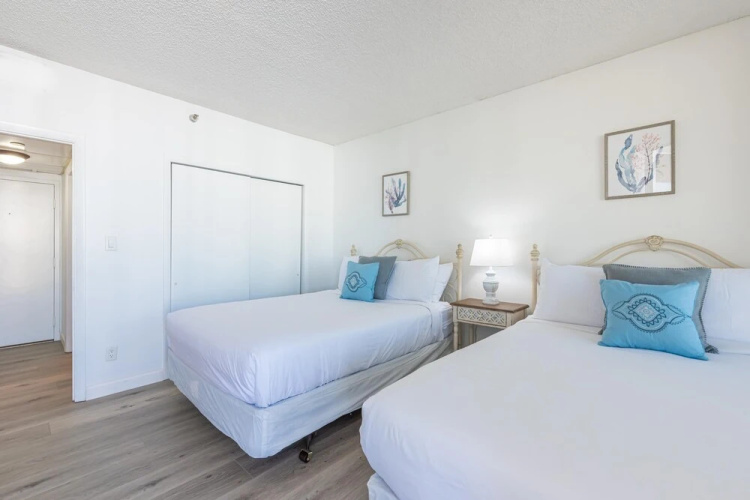 Surfside 704 2BR 2BA flr 7 8