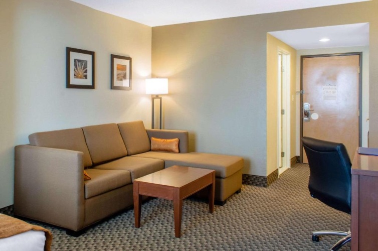 Standard Double Suite