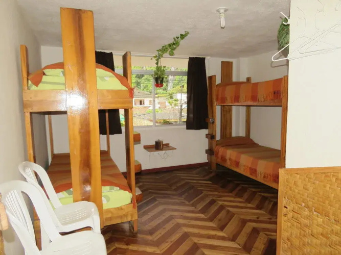 Hostal Plantas Y Blanco