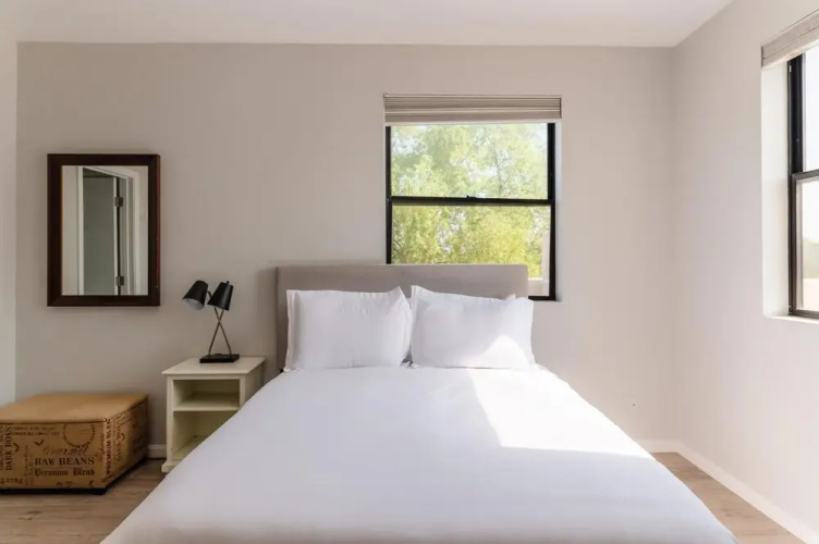 N 75th St #202 - Ivory II