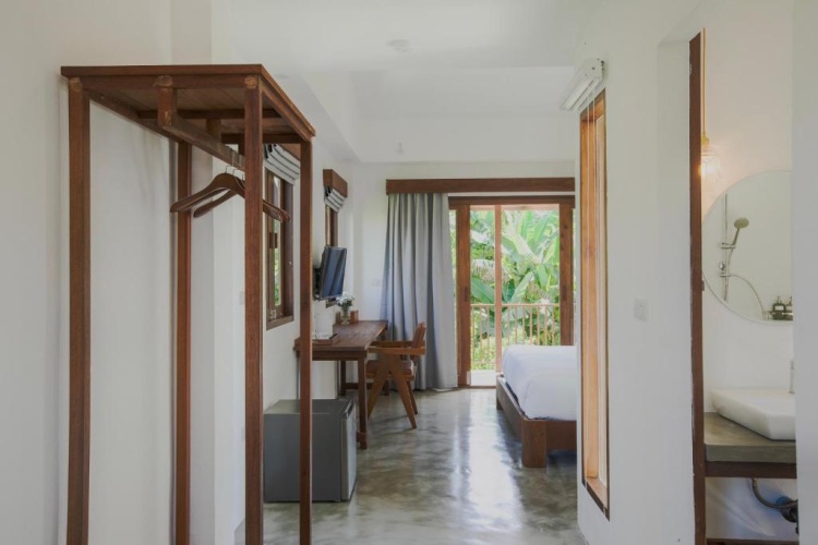 Standard room with balcony
