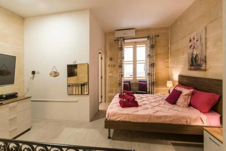GB Suites - Triplex Apartment