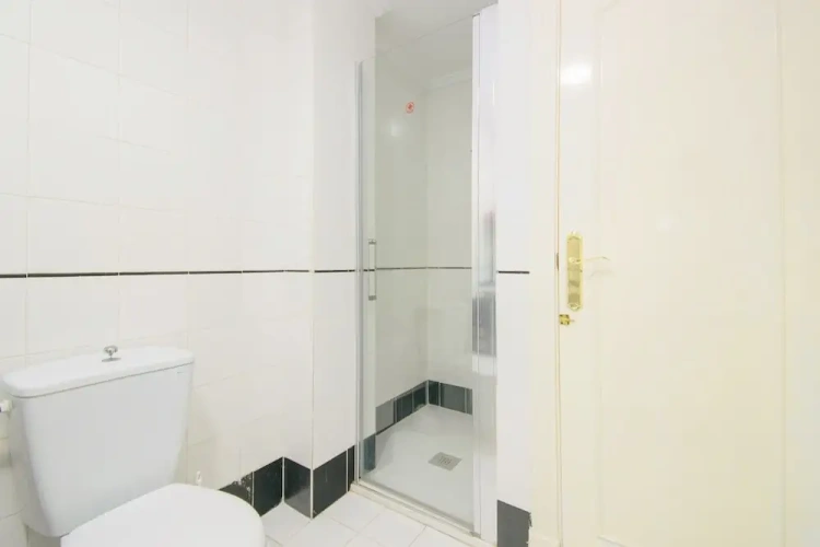 3 Bedrooms Apartment beachfront