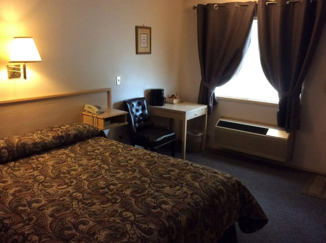 Super 8 by Wyndham Clearwater BC