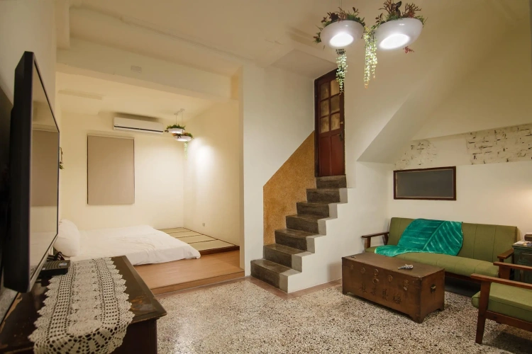 Standard Quadruple Family room