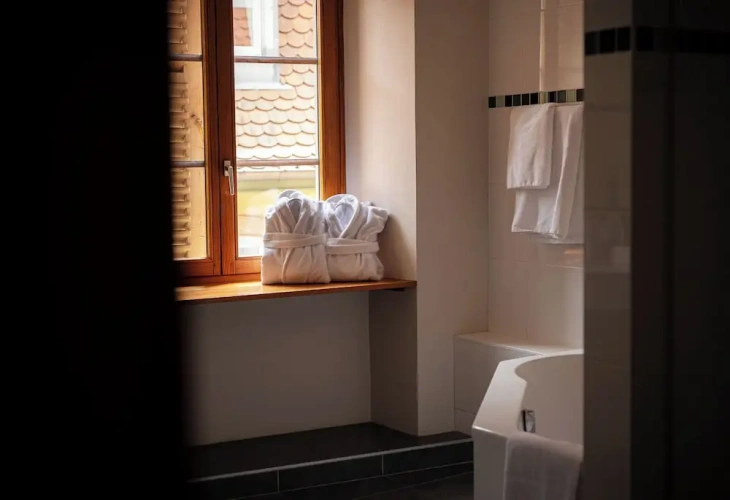 Comfort room