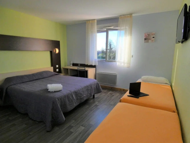 Classic Quadruple room