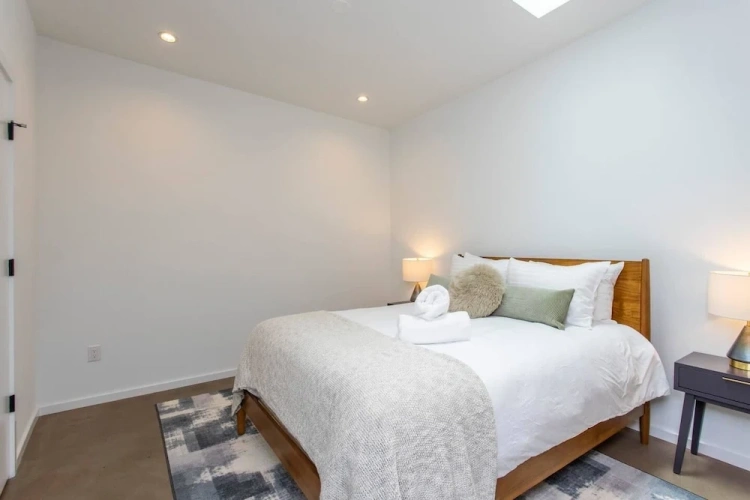 2 Bedrooms Cottage