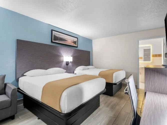 Standard Quadruple room