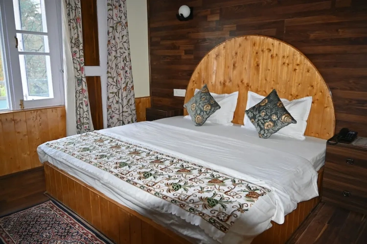 Superior Cottage