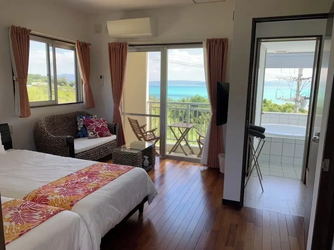 Standard Twin room with sea view