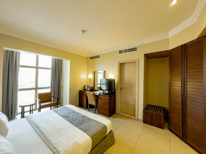 The Avenue Suites