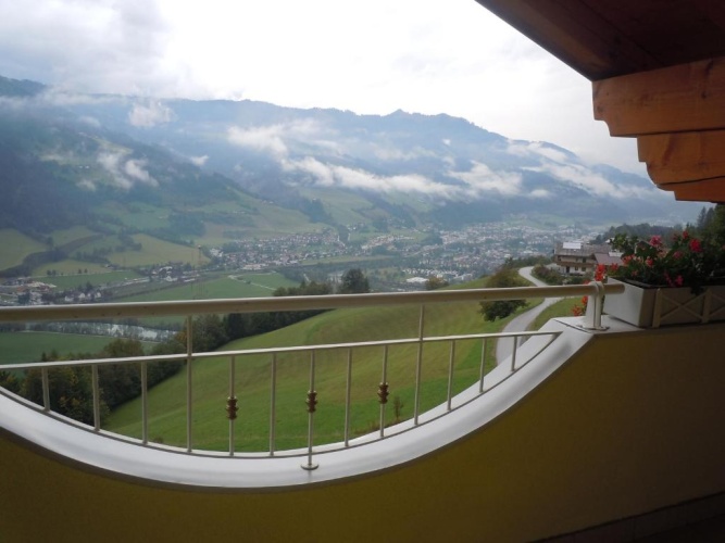 2 Bedrooms Apartment with balcony