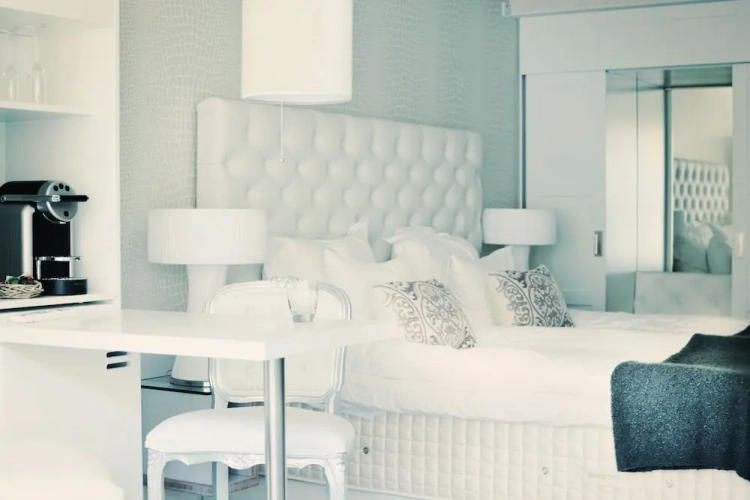 Prestige Double room with city view