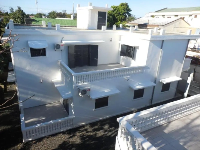 3 Bedrooms Apartment