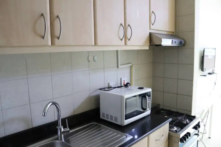 Stunning Studio With Close Kitchen And Pool