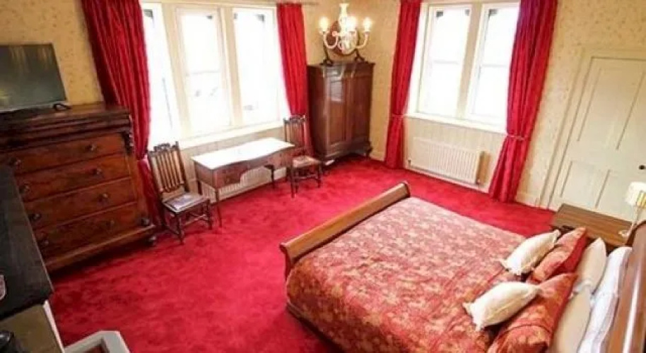Golden Fleece B&B