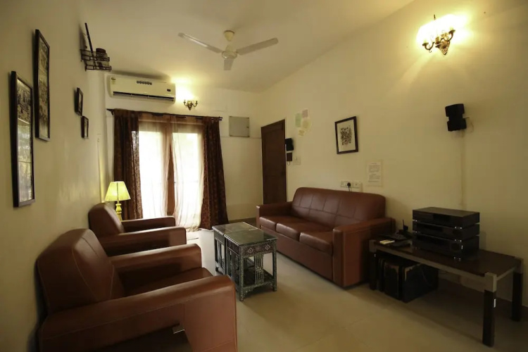 OYO 9879 Home Charming 2BHK Anjuna