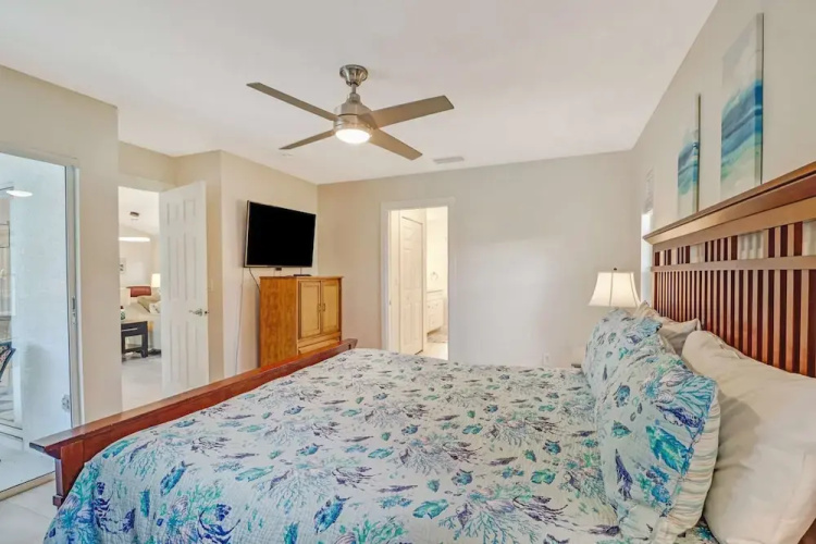 124 SE 28th Ter