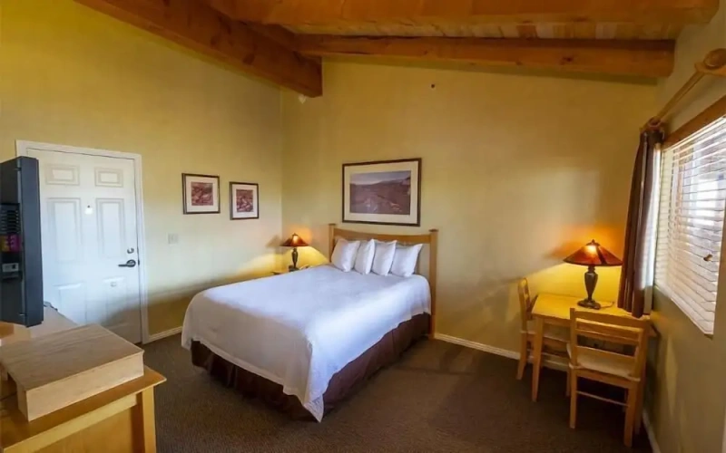 Standard Single room with balcony and with lake view