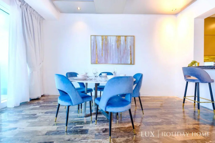 LUX - Lavish Suite with Full Palm Jumeirah View 2 - Image 13