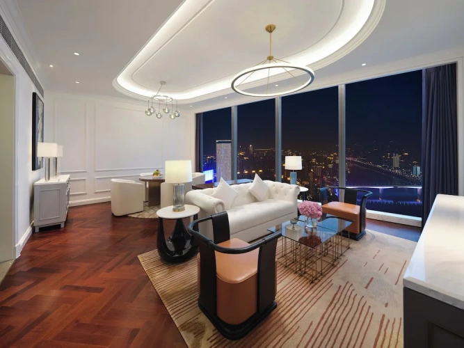 Executive Double Suite with river view