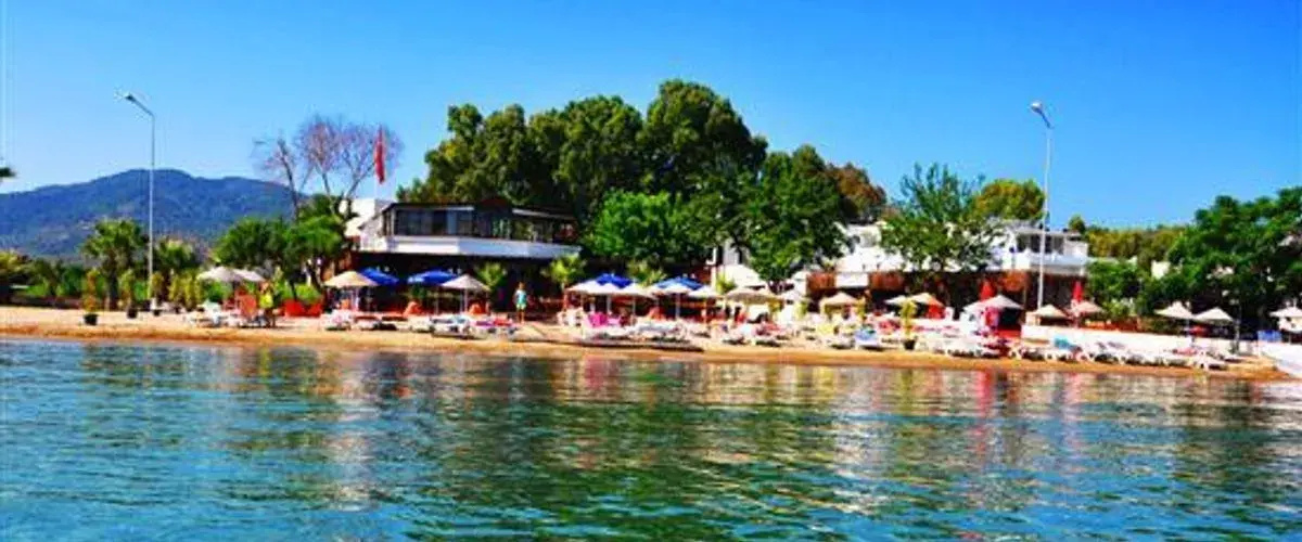 Liona Butikhan Beach