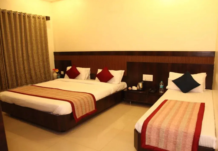 Hotel Sai Ramanand