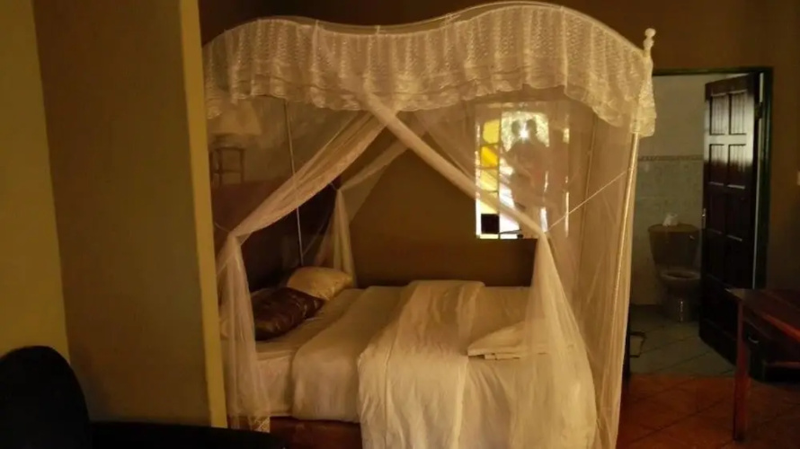 Decha Guest Lodge