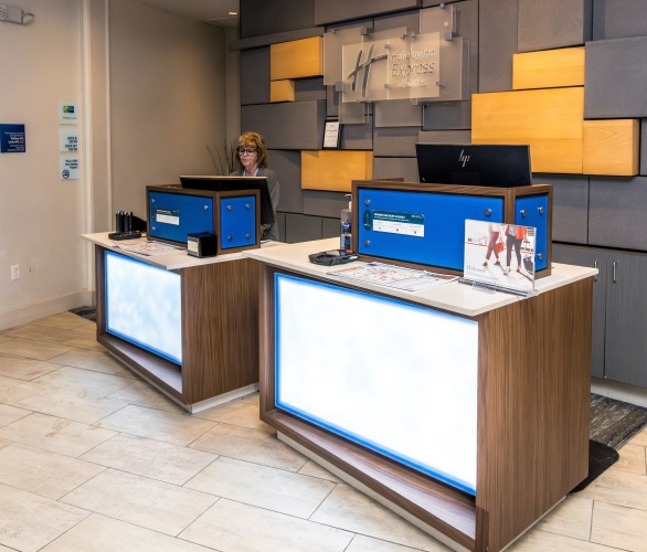 Holiday Inn Express And Suites Louisville Downtown photo 30