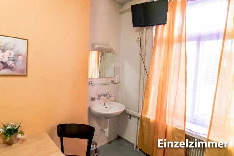 Standard Single room