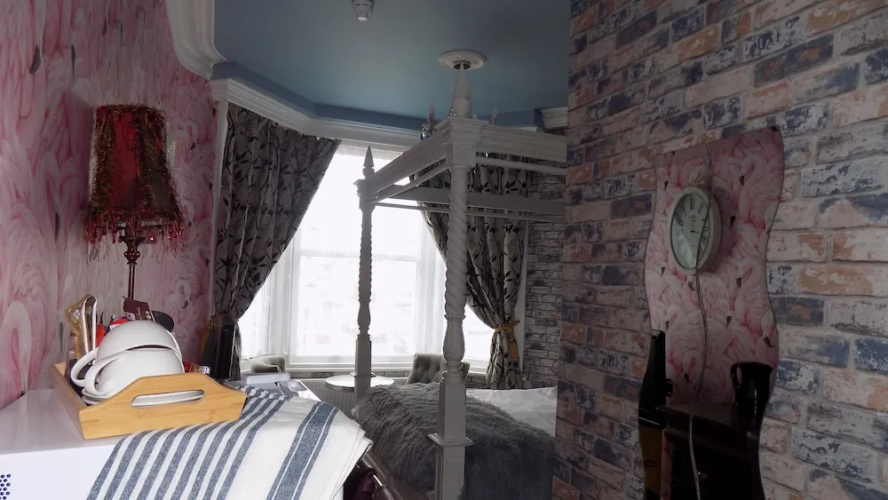 Driftwood Hotel