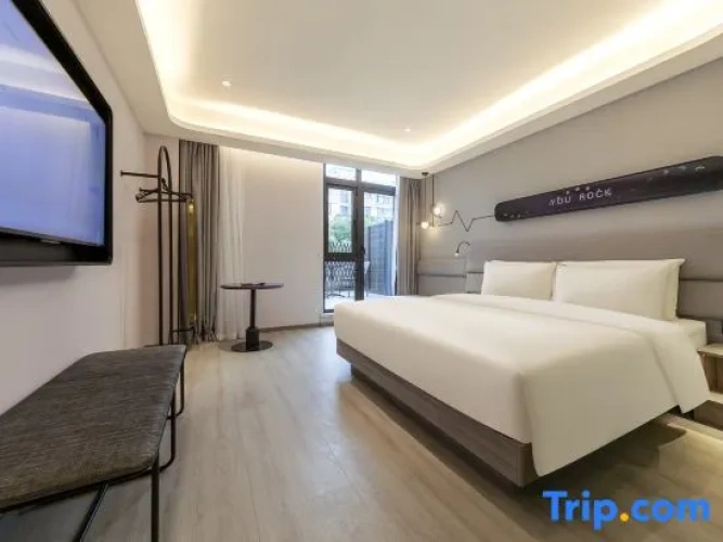 Standard Double room with garden view
