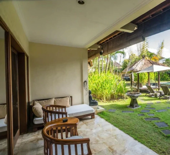 Deluxe Villa with pool view