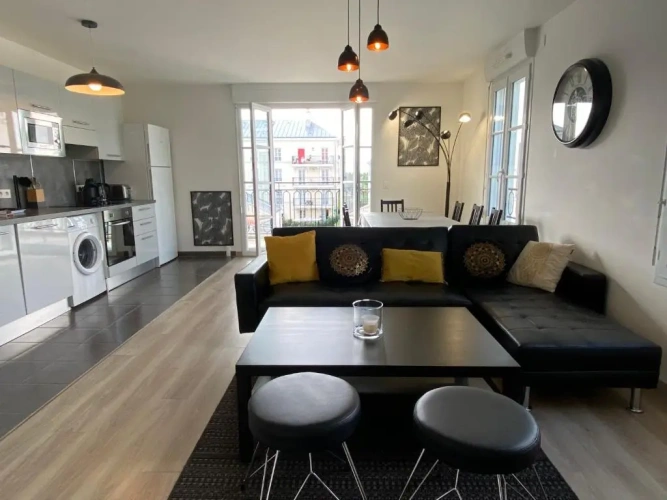 3 Bedrooms Double Apartment