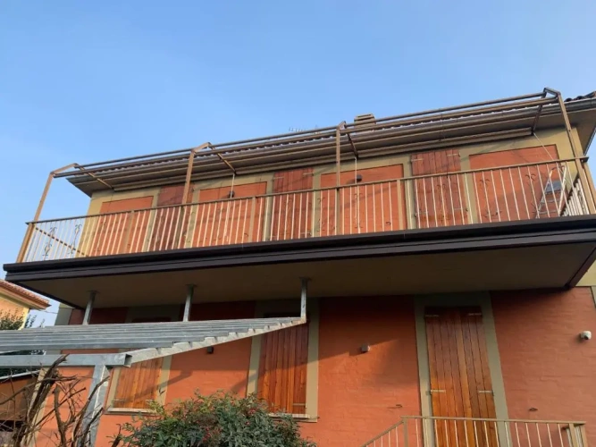 Apartment with balcony