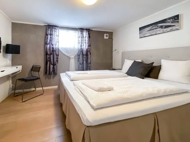 2 Bedrooms Apartment