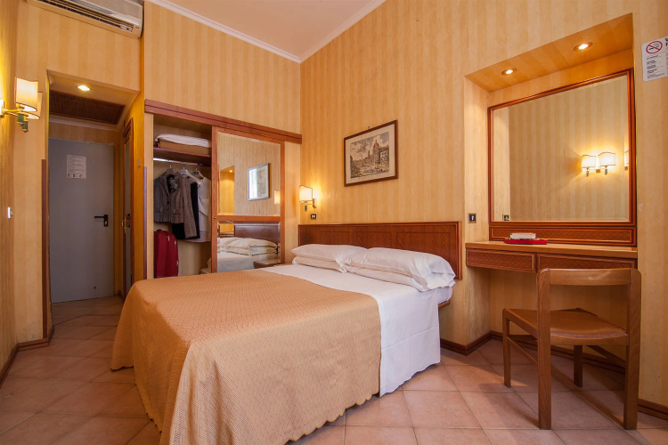 Hotel Pomezia