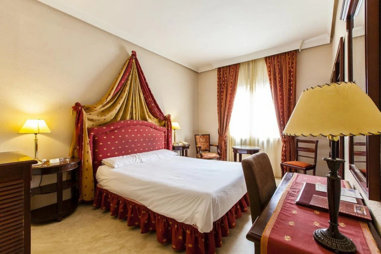 Hotel Del Val