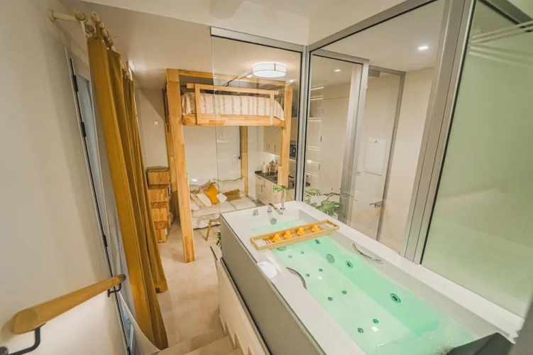 Luxury Suite