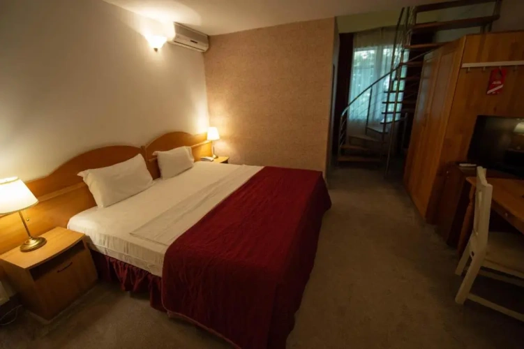 Quadruple Duplex room